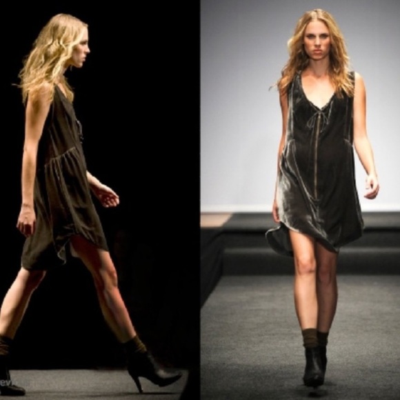 SOLD Wilfred Velvet & Silk Dress - Picture 4 of 4